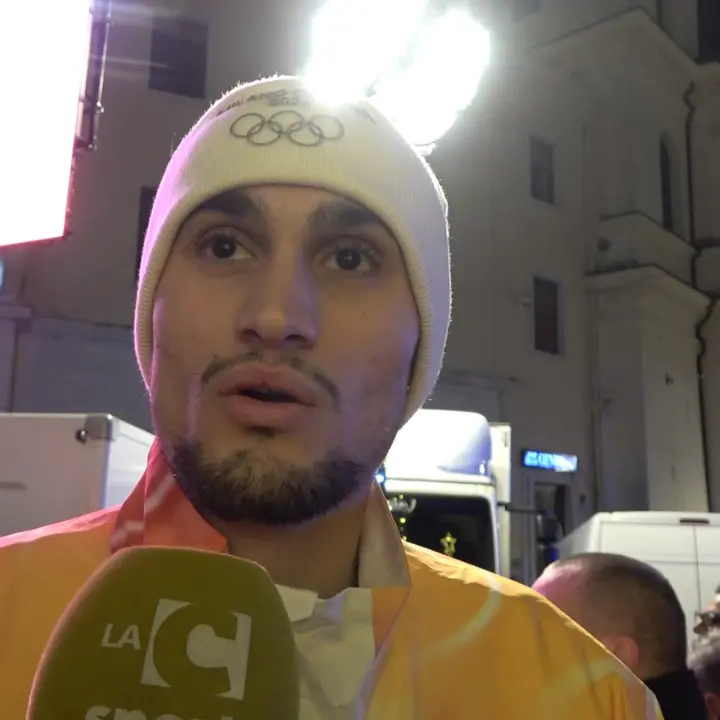 Fiamma Olimpica in Calabria, Simone Alessio tra i tedofori a Catanzaro: «Un’emozione al pari della medaglia»\n