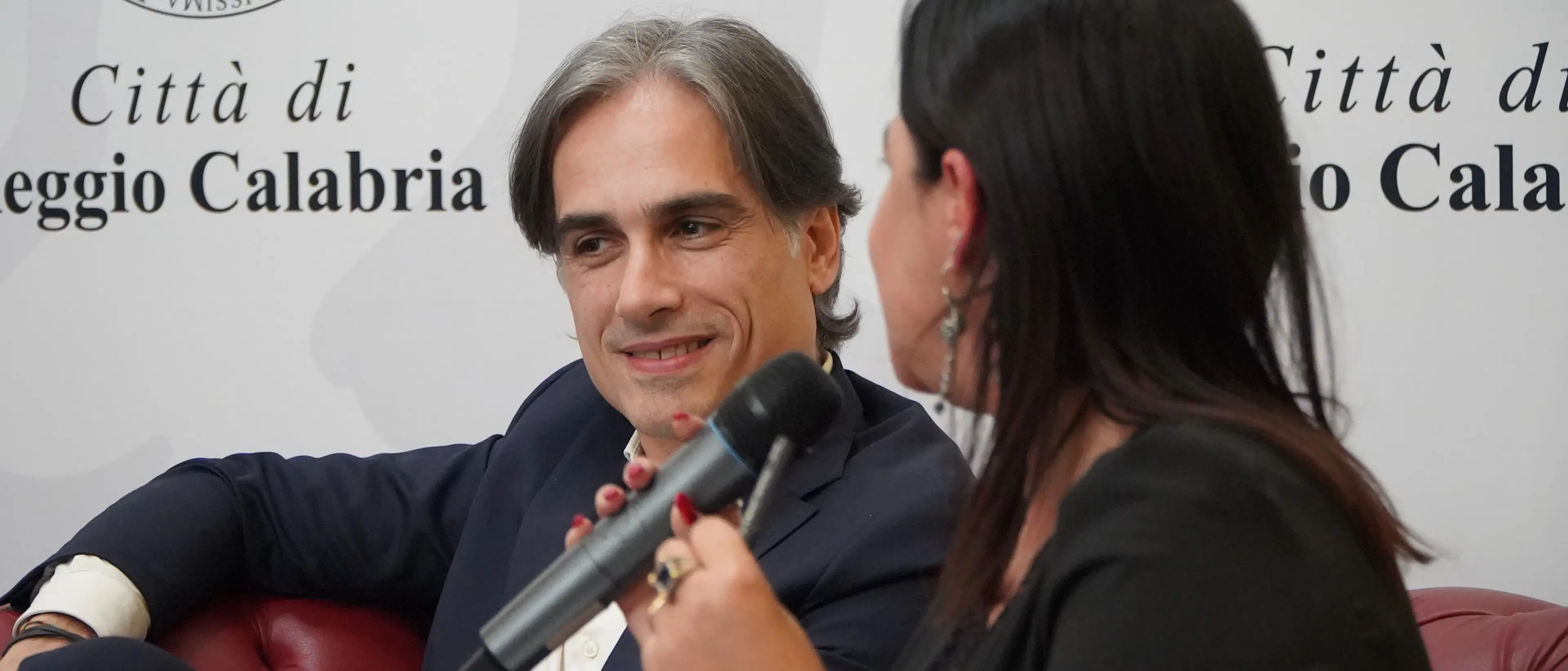 A Palazzo San Giorgio l'esordio reggino di “Tiri mancini”, il terzo romanzo del sindaco Giuseppe Falcomatà\n