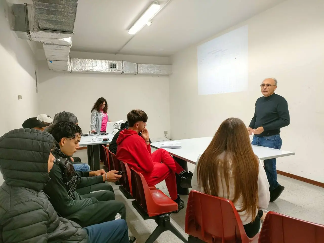 Reggio Bic, chiude il 2025 il Corso UDC di basket in carrozzina: sport come cultura e partecipazione\n