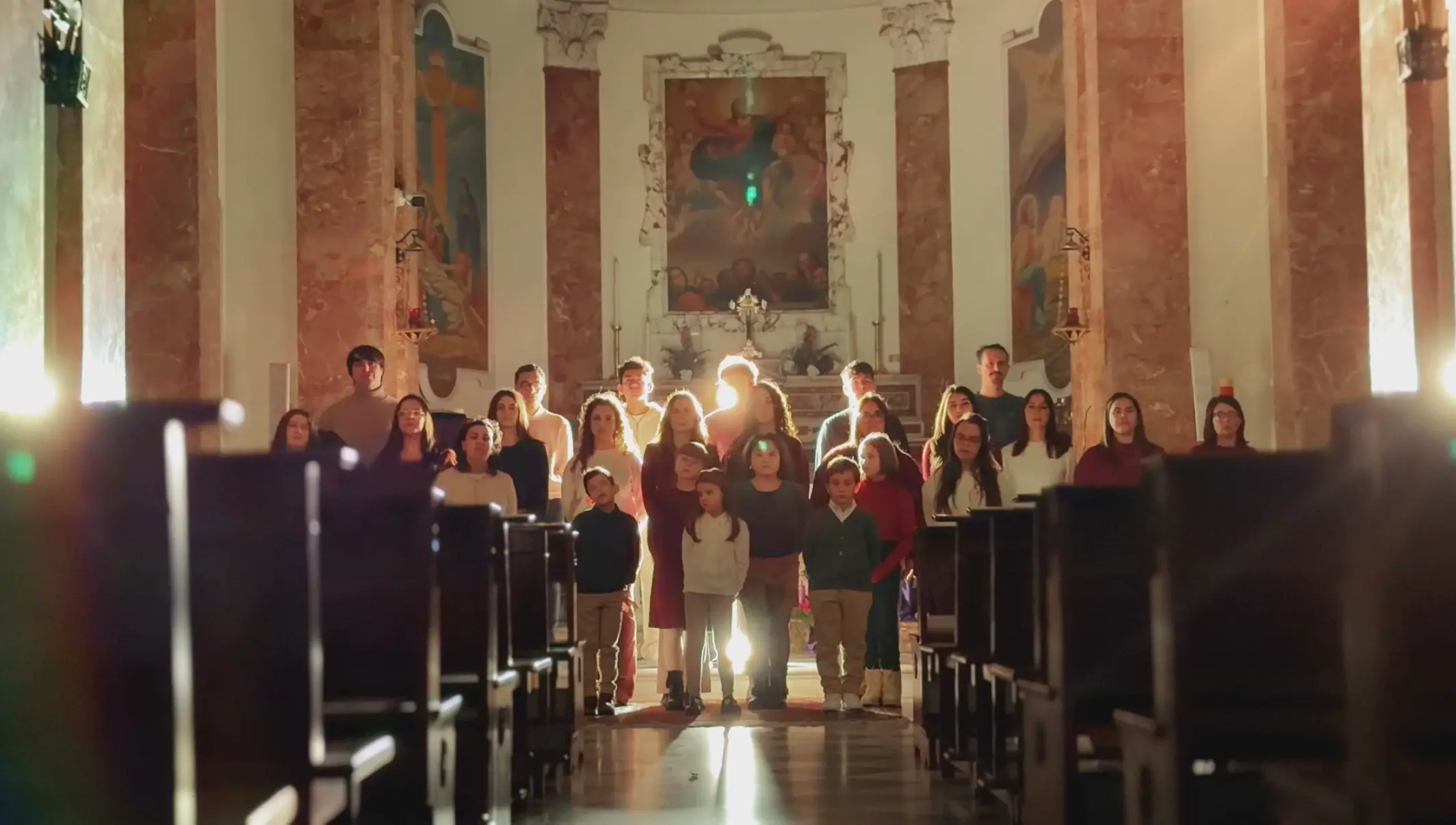 “Luce di Natale”, il videoclip degli allievi dell’Accademia Musicale di Canto Moderno\n