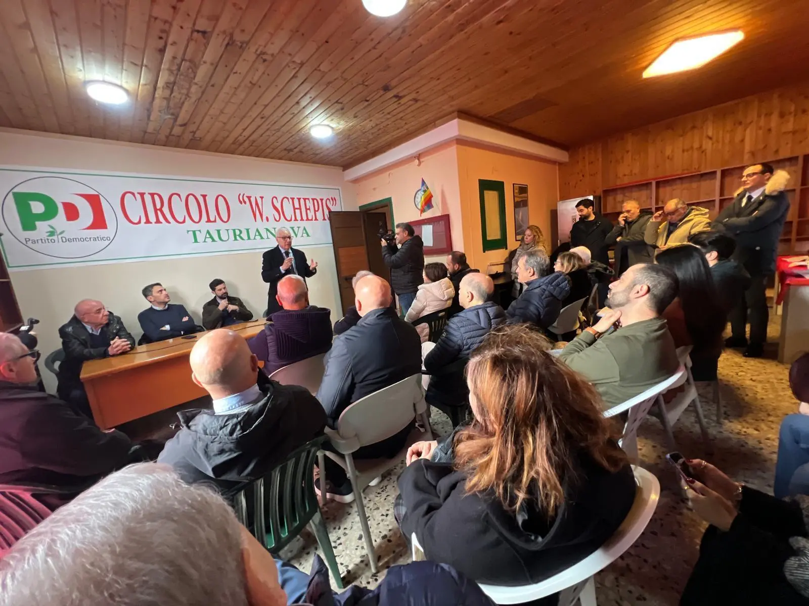 Taurianova, inaugurata la nuova sede del Pd. Prosegue il lavoro di radicamento del partito sul territorio\n