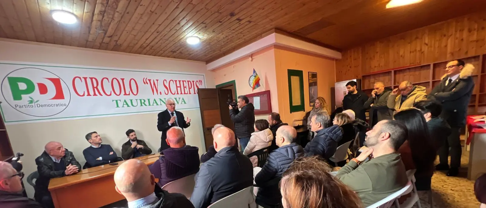 Taurianova, inaugurata la nuova sede del Pd. Prosegue il lavoro di radicamento del partito sul territorio\n