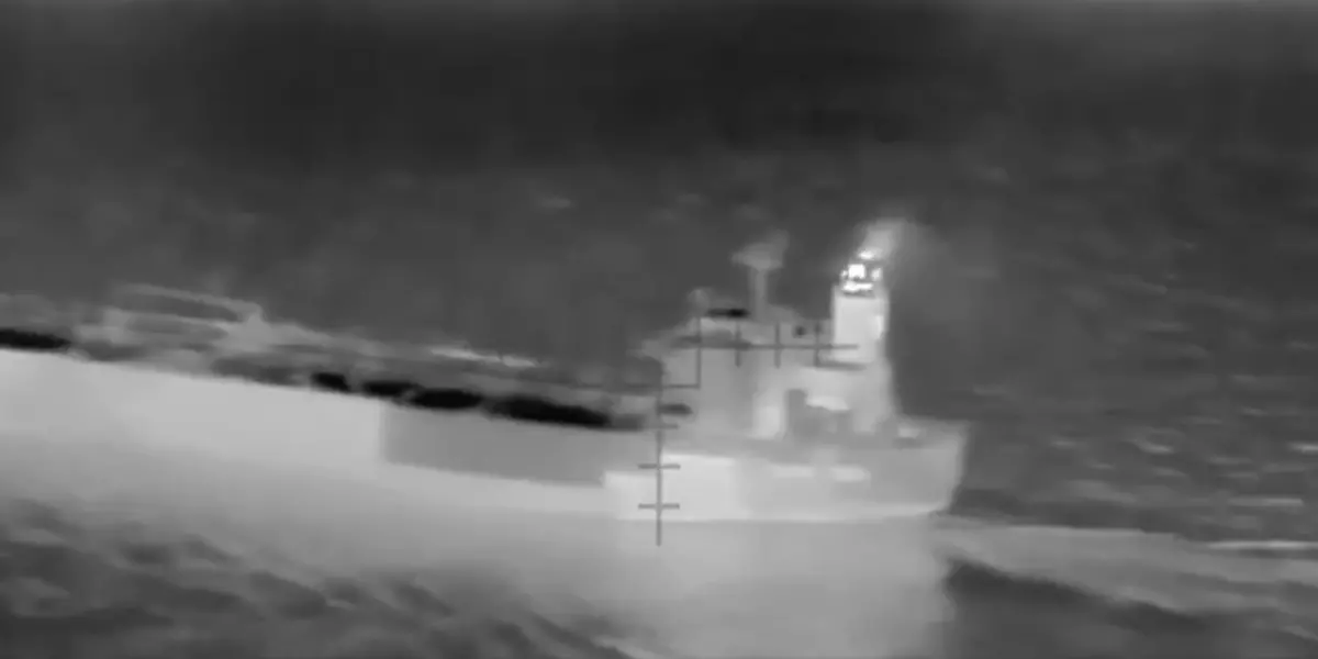 L’attacco di un drone ucraino nel Mediterraneo cambia le regole: rotte commerciali sempre più vulnerabili\n