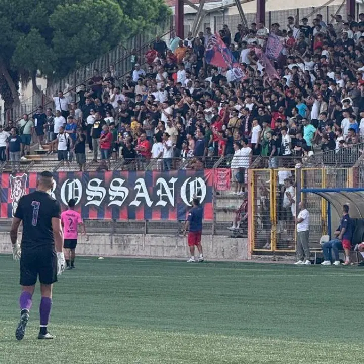 Eccellenza, la Rossanese archivia il 2025 e il momento nero. Aloisi: «Nel ritorno faremo meglio, siamo sulla strada giusta»\n