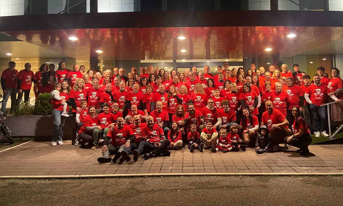 Club Vespa Cosenza, una festa che diventa solidarietà: raccolti fondi per due onlus\u00A0\n