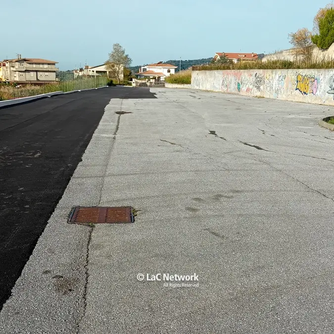 Elisoccorso a Catanzaro, l’area per la manovra dei mezzi aerei come un parcheggio in disuso: senza segnaletica