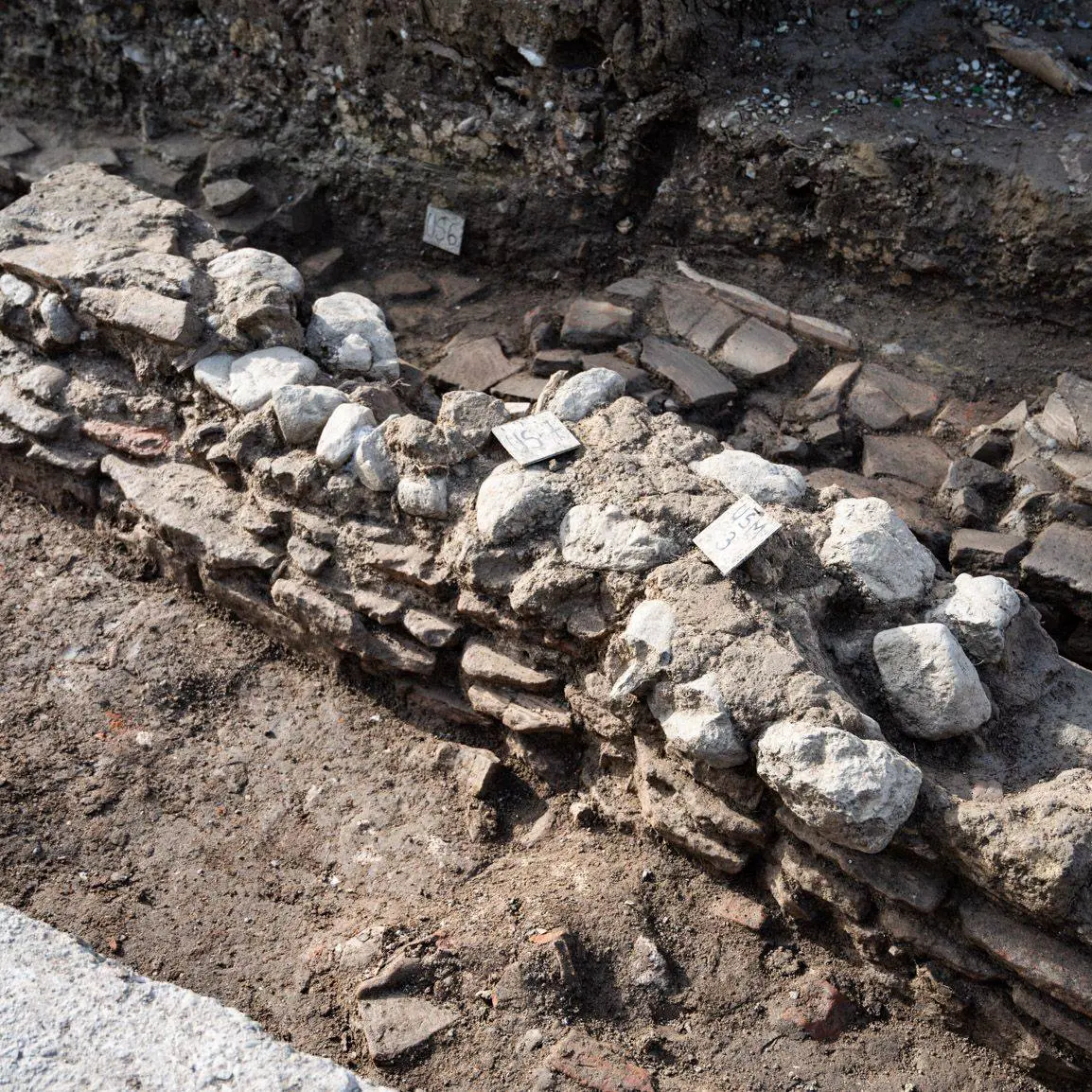 Corigliano Rossano, dagli scavi\u00A0riaffiora la storia: archeologi al lavoro su strutture e tombe di età tardoantica\n