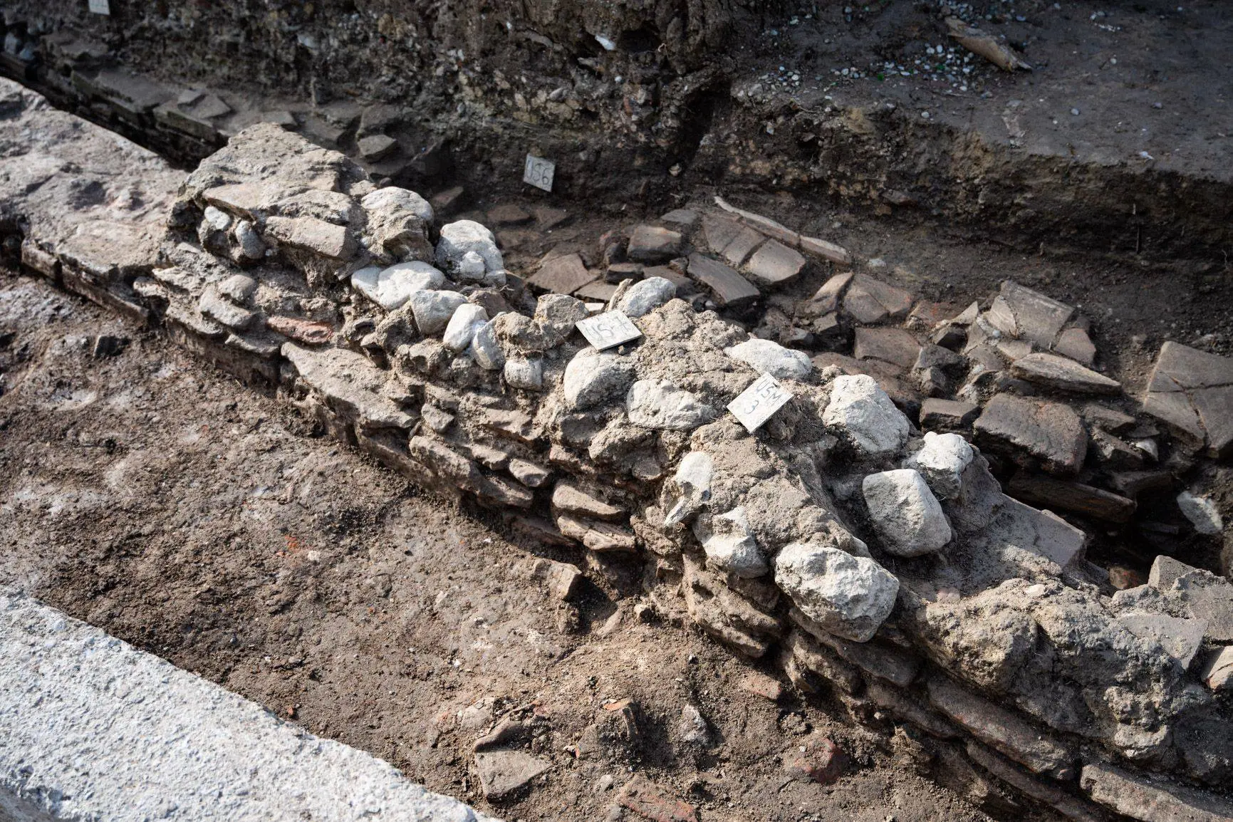Corigliano Rossano, dagli scavi\u00A0riaffiora la storia: archeologi al lavoro su strutture e tombe di età tardoantica\n