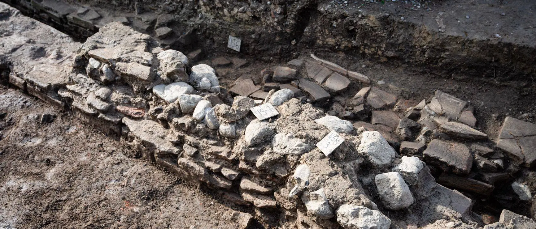 Corigliano Rossano, dagli scavi\u00A0riaffiora la storia: archeologi al lavoro su strutture e tombe di età tardoantica\n