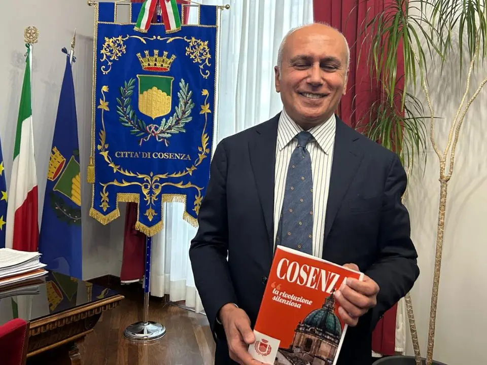 Caruso: «Disponibile a candidarmi per la Provincia e di nuovo a sindaco di Cosenza»