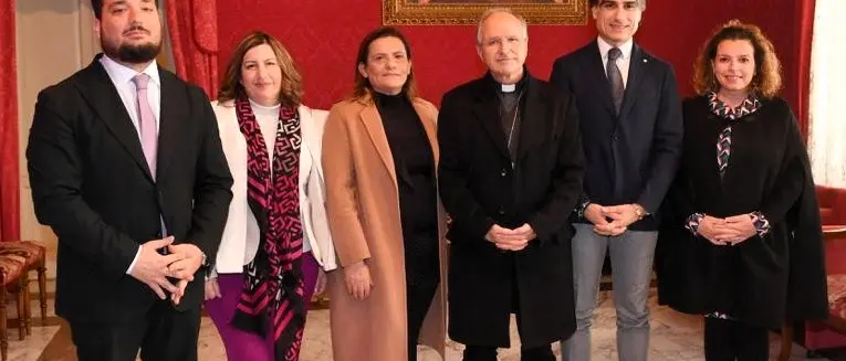 Scambio di auguri con l’Arcivescovo Morrone, Falcomatà: «Guida solida per la nostra comunità»\n