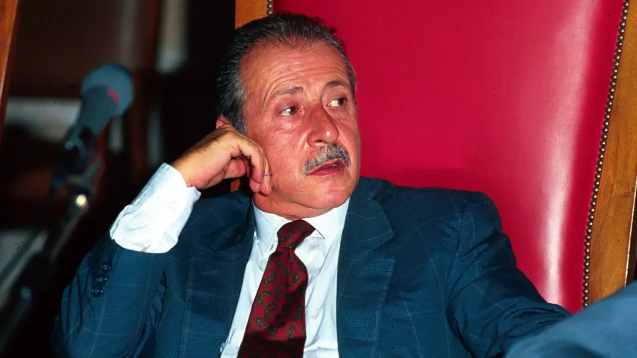 Lo Stato siamo noi: educazione civica, memoria e responsabilità per rompere l’omertà e cambiare la Calabria\n