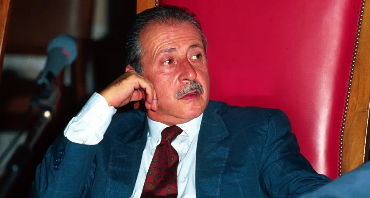 Lo Stato siamo noi: educazione civica, memoria e responsabilità per rompere l’omertà e cambiare la Calabria\n