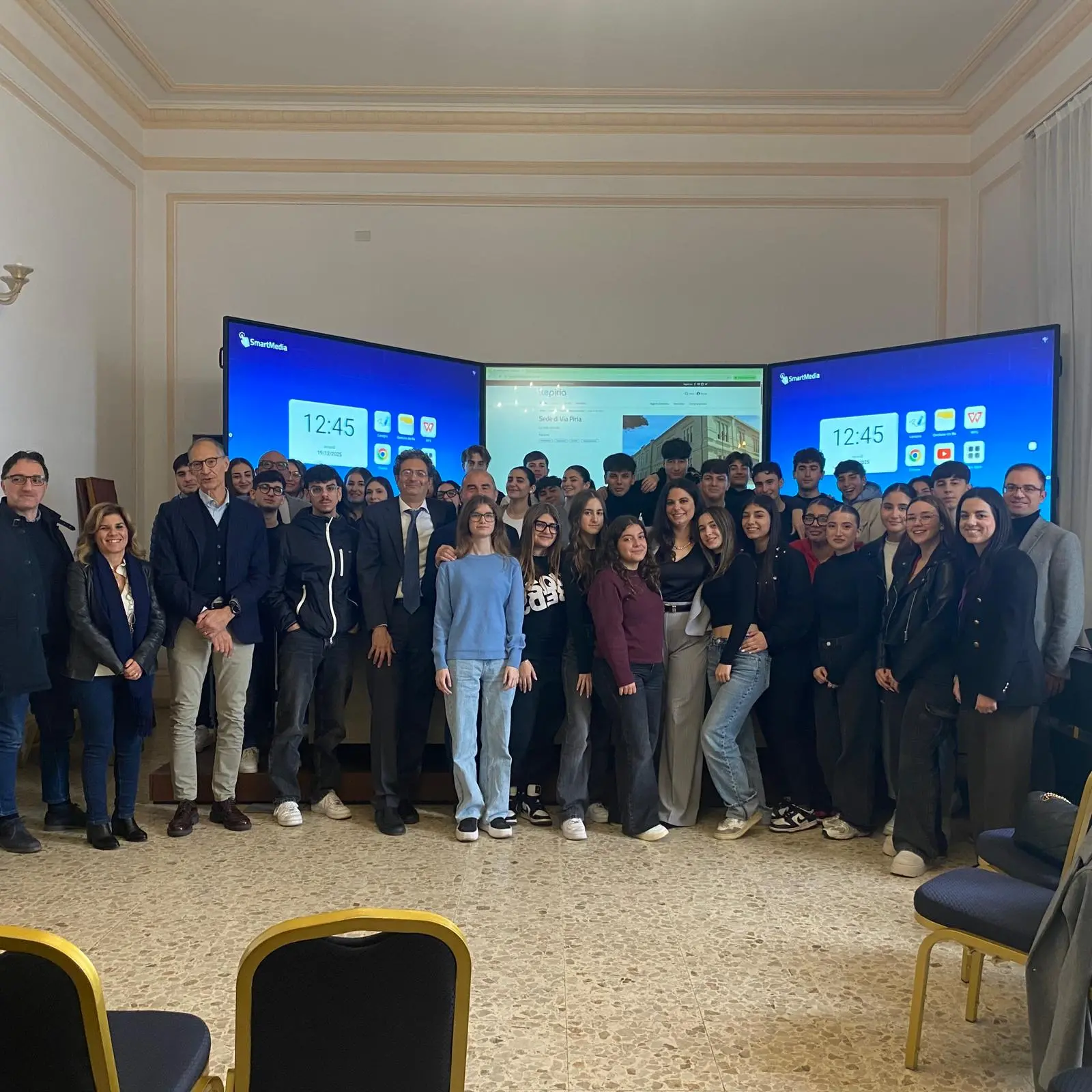 Alternanza scuola-lavoro al G.O.M., studenti negli uffici amministrativi dell’ospedale\n