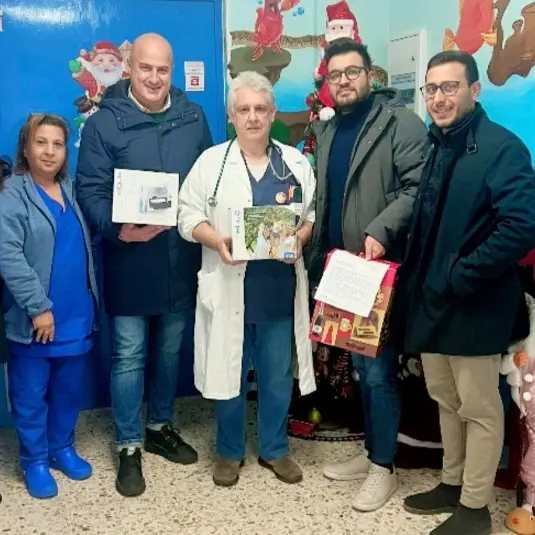 Due nebulizzatori per la Pediatria dell’ospedale di Vibo: il dono dell’associazione Seme di speranza per i piccoli degenti\n