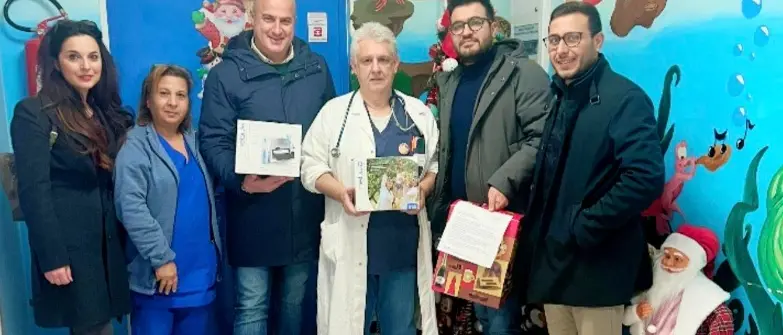 Due nebulizzatori per la Pediatria dell’ospedale di Vibo: il dono dell’associazione Seme di speranza per i piccoli degenti\n