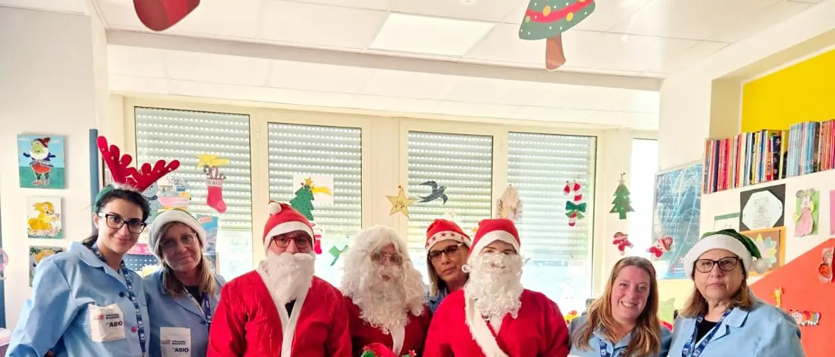 Natale in Pediatria, ABIO e Milan Club regalano sorrisi ai piccoli pazienti del G.O.M.\n