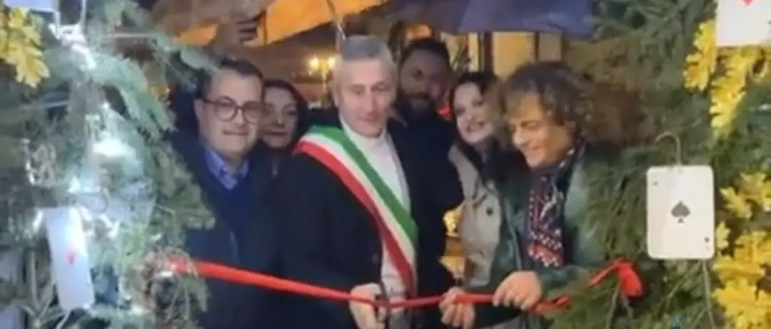 Taurianova entra nel clima natalizio tra la Via del Vischio, presepi e libri\n