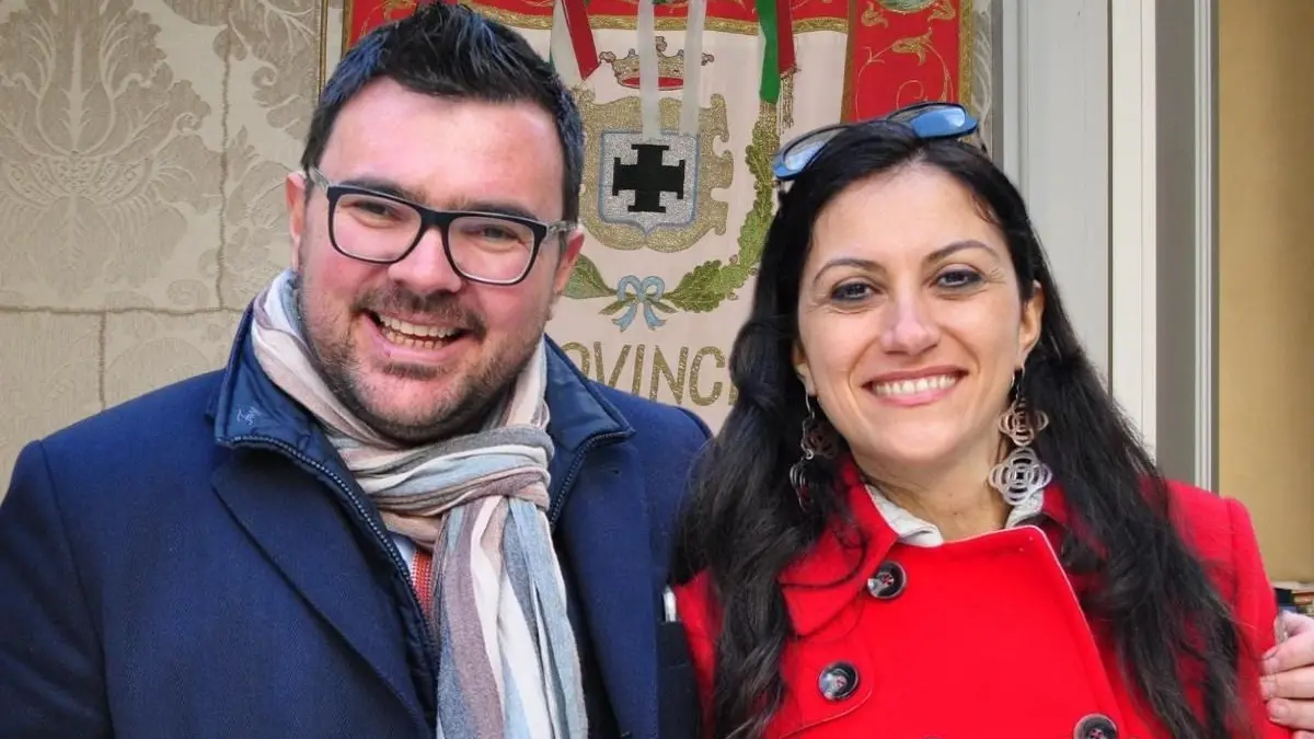 <p>Marco Ambrogio e Rosaria Succurro</p>\\n