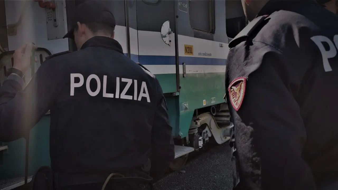 Reggio Calabria,\u00A0rintracciato dalla Polfer ed espulso cittadino straniero autore di danneggiamenti e aggressioni in città