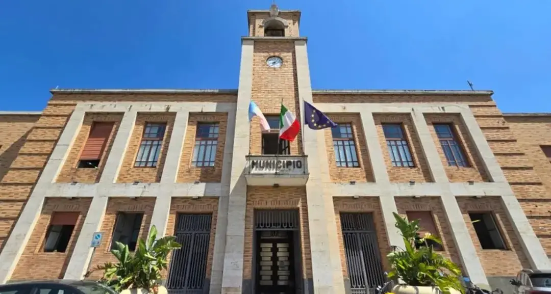 Vibo Valentia, il Consiglio approva la manovra da 66 milioni tra silenzi e protagonismi