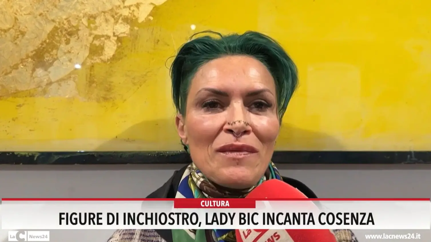 Figure di inchiostro, Lady Bic incanta Cosenza