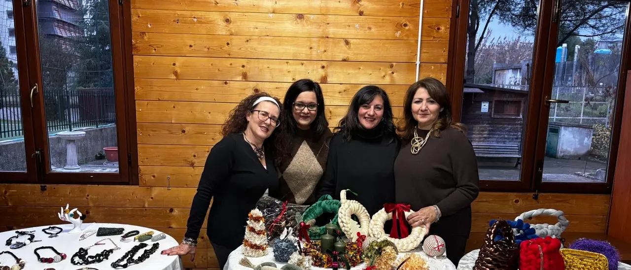 Quattro Chiacchiere, l’associazione che fa dell’artigianato relazione e antidoto allo stress:\u00A0«Qui conta il tempo che ognuno si dona»\n