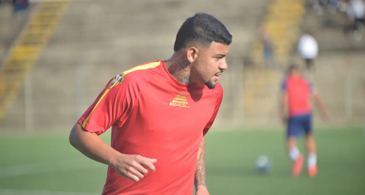 Dal Brasile a Trebisacce, Kerve tra calcio e nostalgia di casa: «In Italia sto crescendo, ma nel periodo natalizio la saudade si sente»\n