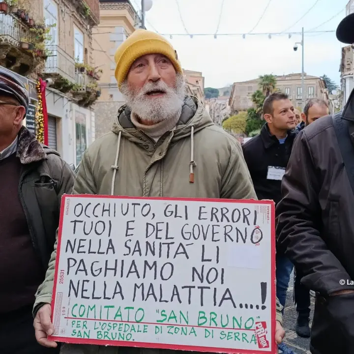 Sanità, durissimo affondo di Ali di Vibonesità contro Occhiuto: «Il nuovo Dca è l’ennesima presa in giro»\n