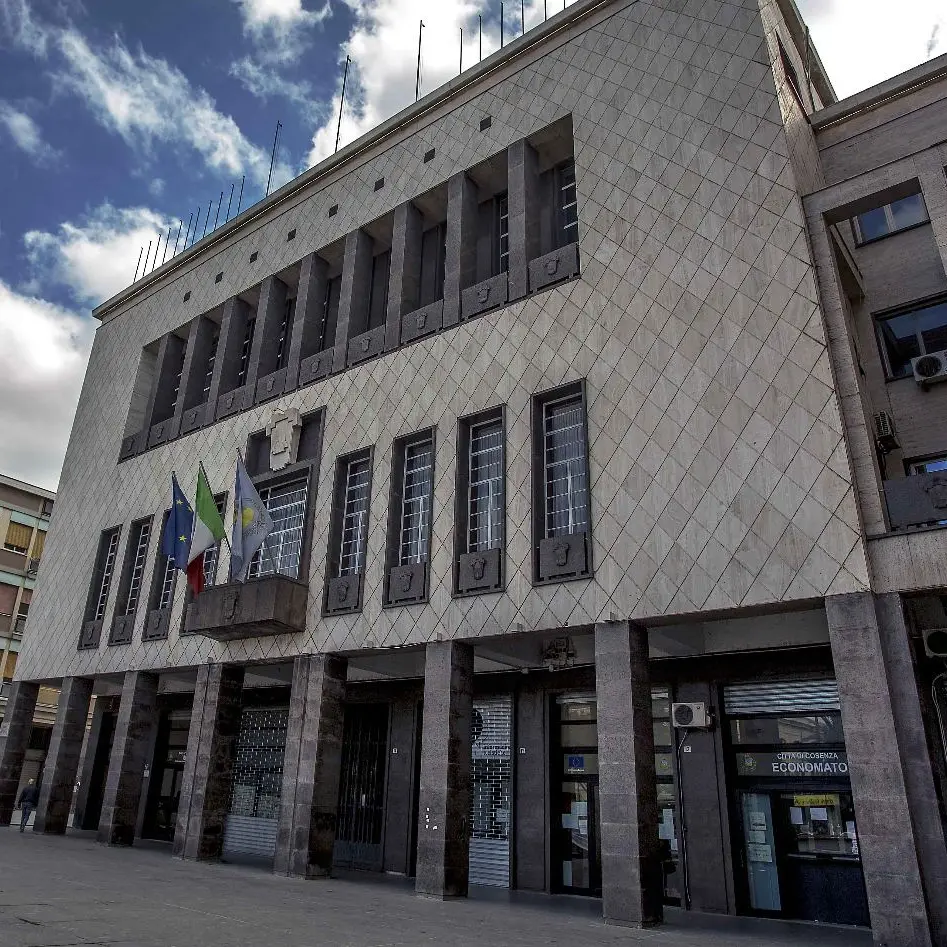 Comune Cosenza, Idonei e Comitato PA: «Stupiti da Mazzuca, risponde a suggerimenti con minacce di querela»\n