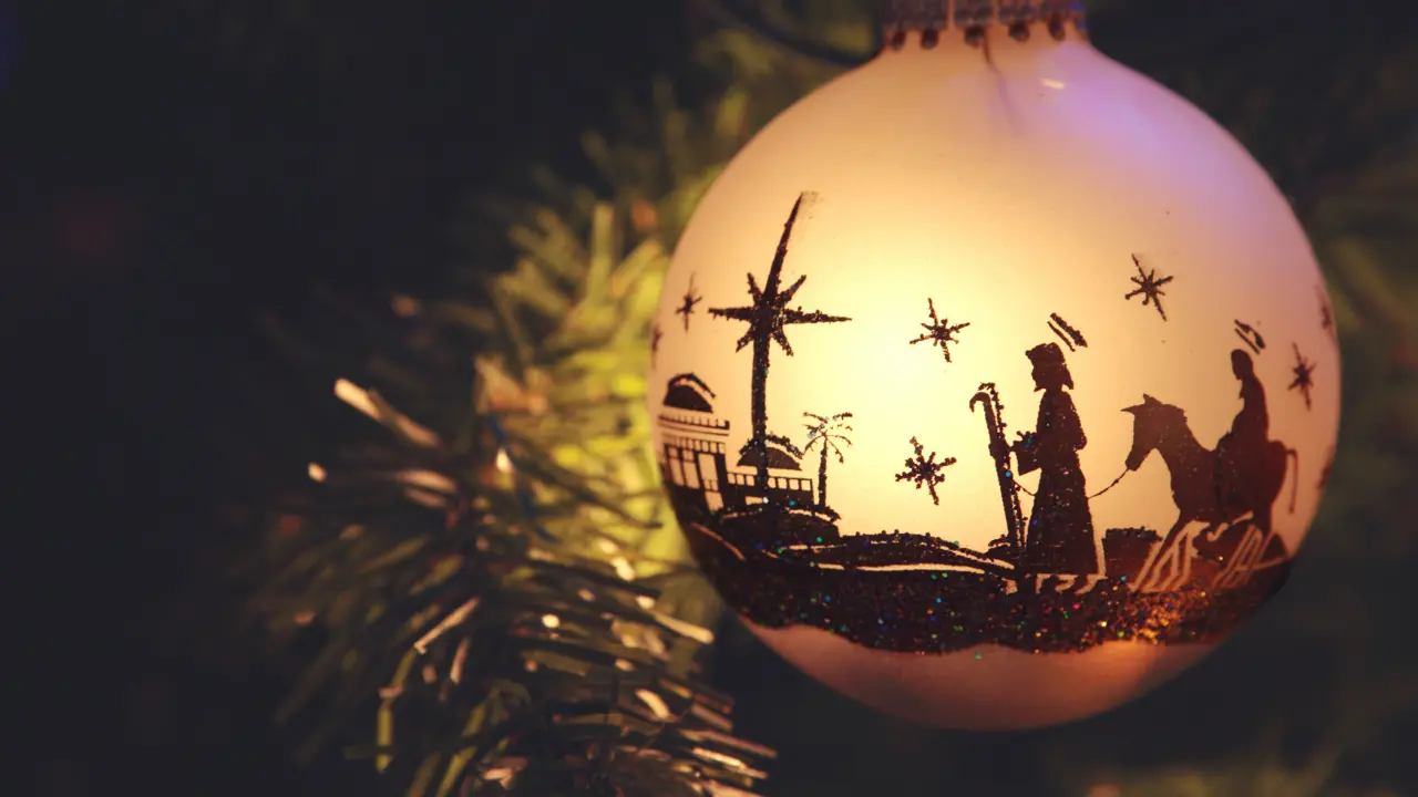 Oltre il velo cristiano, quando il Natale diventa memoria:\u00A0radici antiche nel solstizio d'inverno e nel cuore del Sud\n