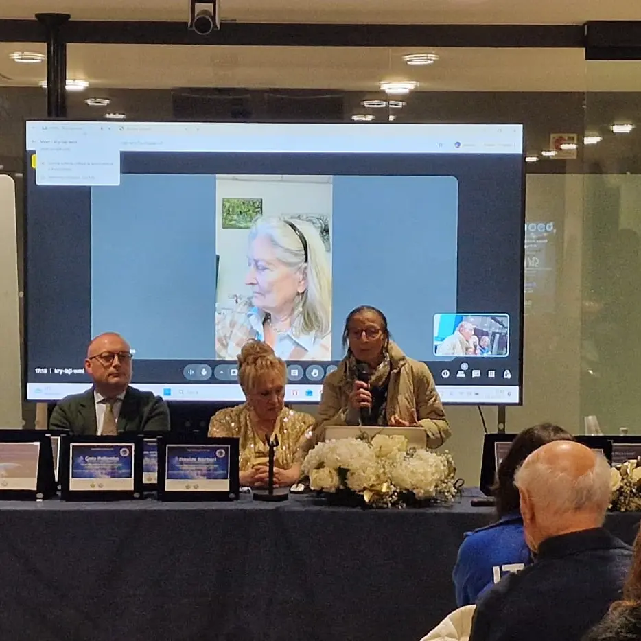 Reggio, riconoscimento per i\u00A0ragazzi dell’I.C. “Falcomatà – Archi” che hanno partecipato ai Campionati di Astronomia\n