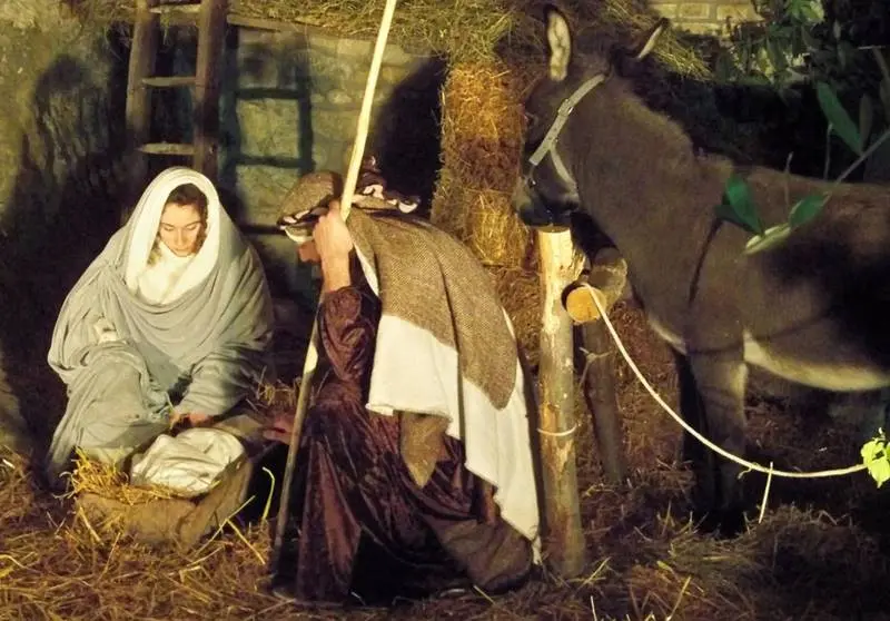 Quando il Natale diventa racconto: i presepi viventi nel Reggino tra fede e tradizioni popolari\n