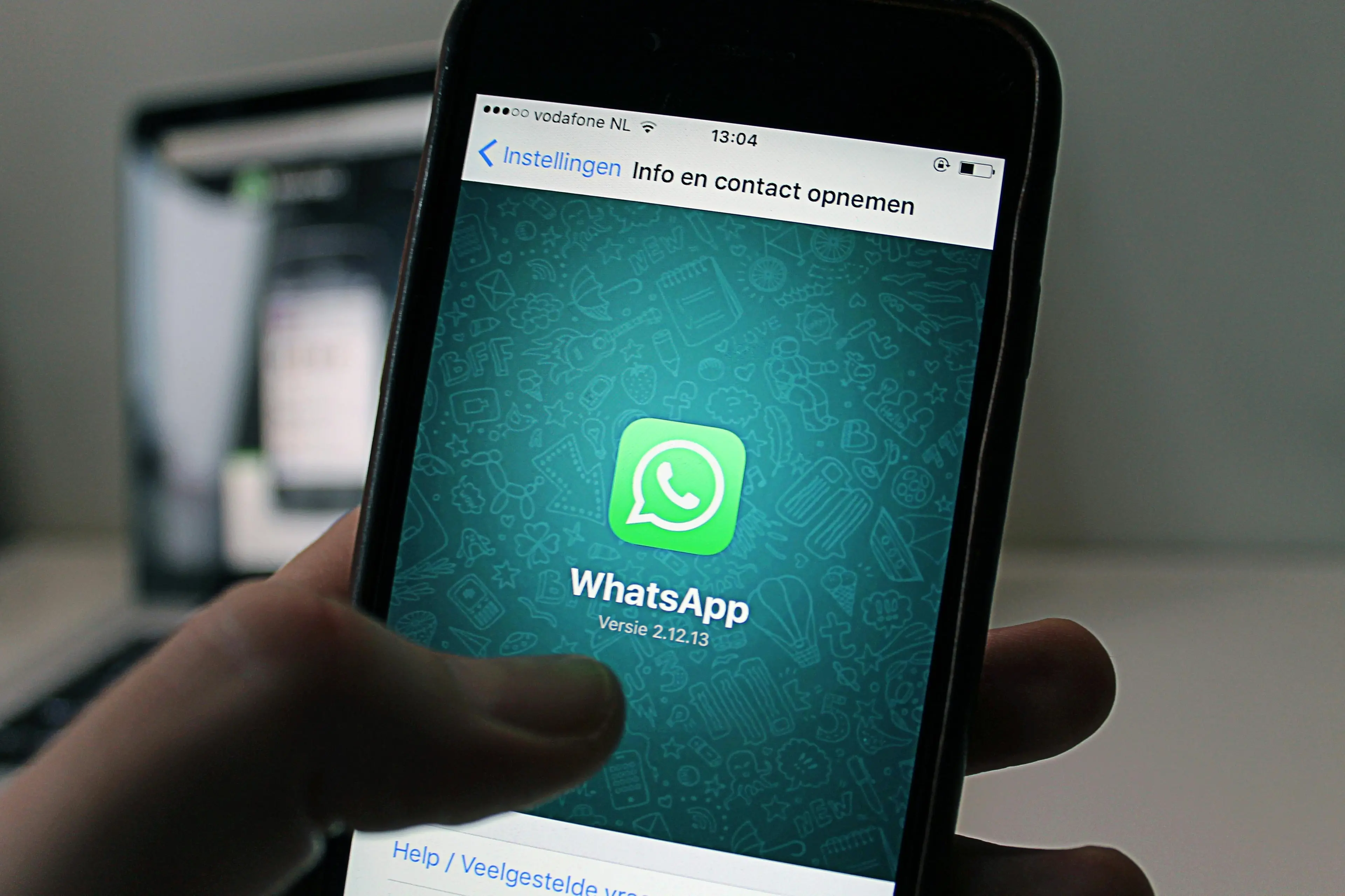 Meta AI sotto accusa: l’Antitrust blocca l’integrazione su WhatsApp per abuso di posizione dominante\n