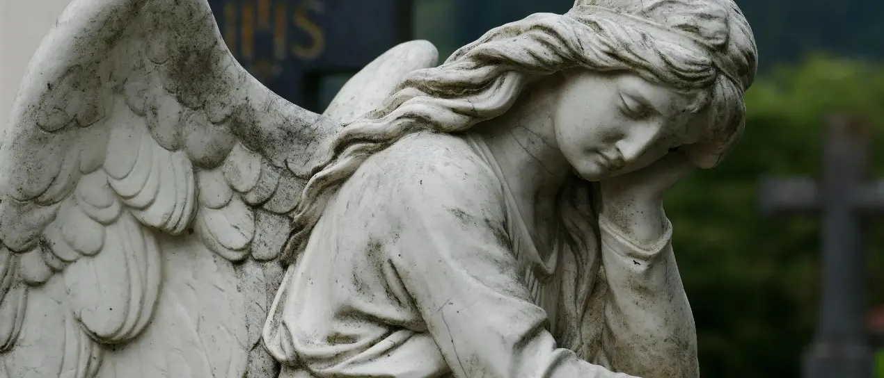 Fondi ridotti per l’ampliamento del cimitero San Costantino-Potenzoni, Briatico futura: «La giunta spieghi i motivi»\n