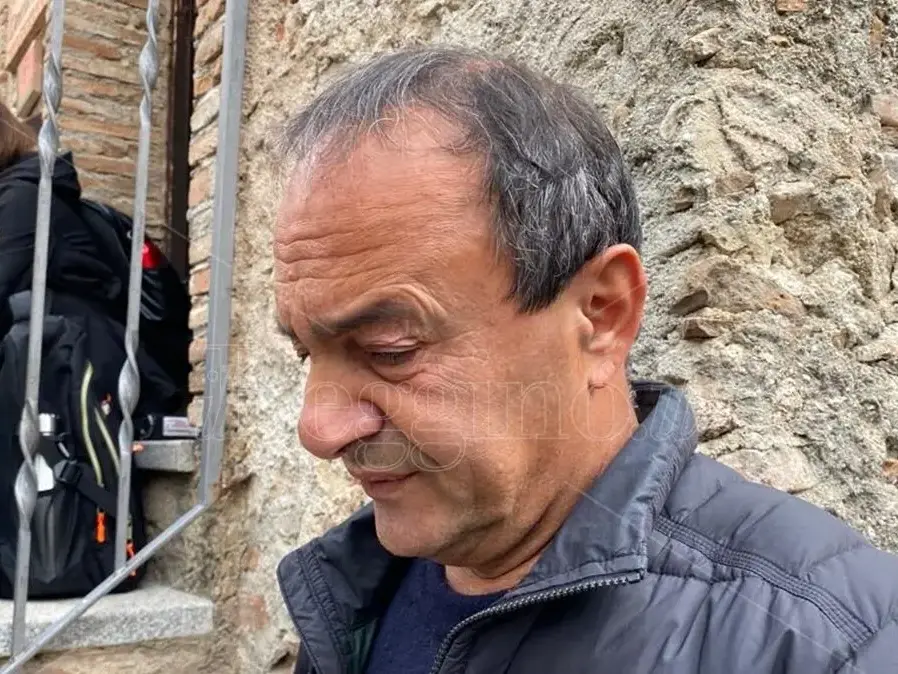 Riace-Gaza, il Governo dice No al gemellaggio: «Rapporti tra sindaci e Hamas». Lucano: «Atto di fraternità, non di politica»