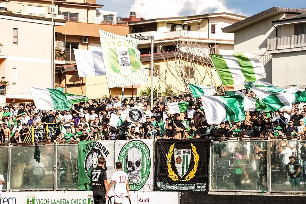 Vigor Lamezia: bilancio positivo a metà strada, ma è rebus direttore sportivo\n