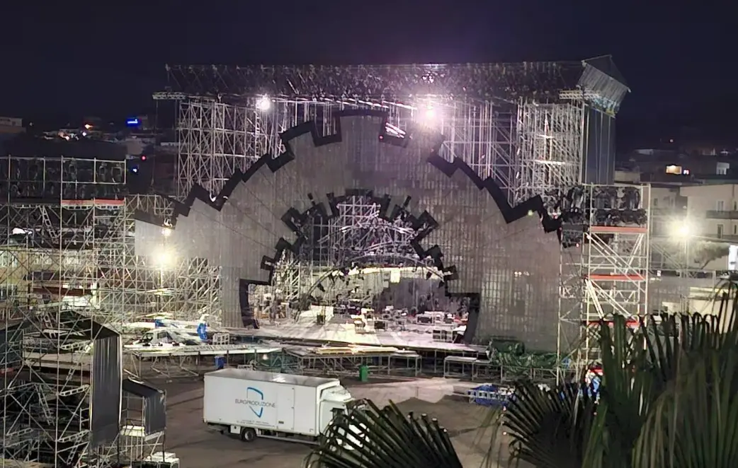 “L’Anno che verrà”, svelati i\u00A0nomi del cast: da Massimo Ranieri a Serena Brancale, il Capodanno Rai accende Catanzaro\n