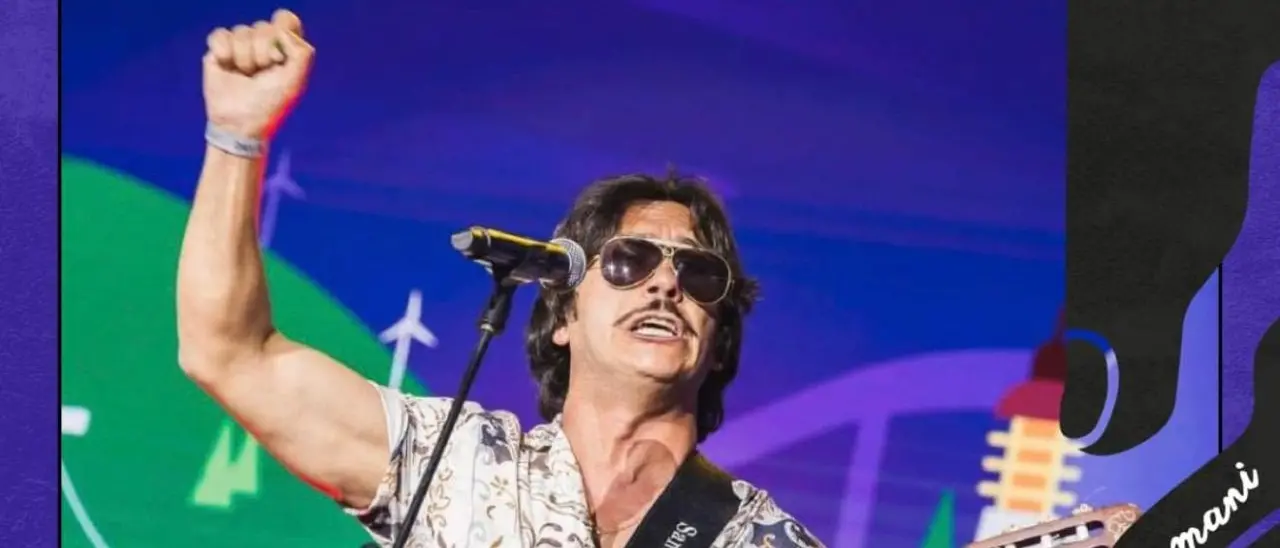 Santino Cardamone, il menestrello calabrese che fa ballare le piazze del sud Italia: «Il 2025 un anno meraviglioso»\n