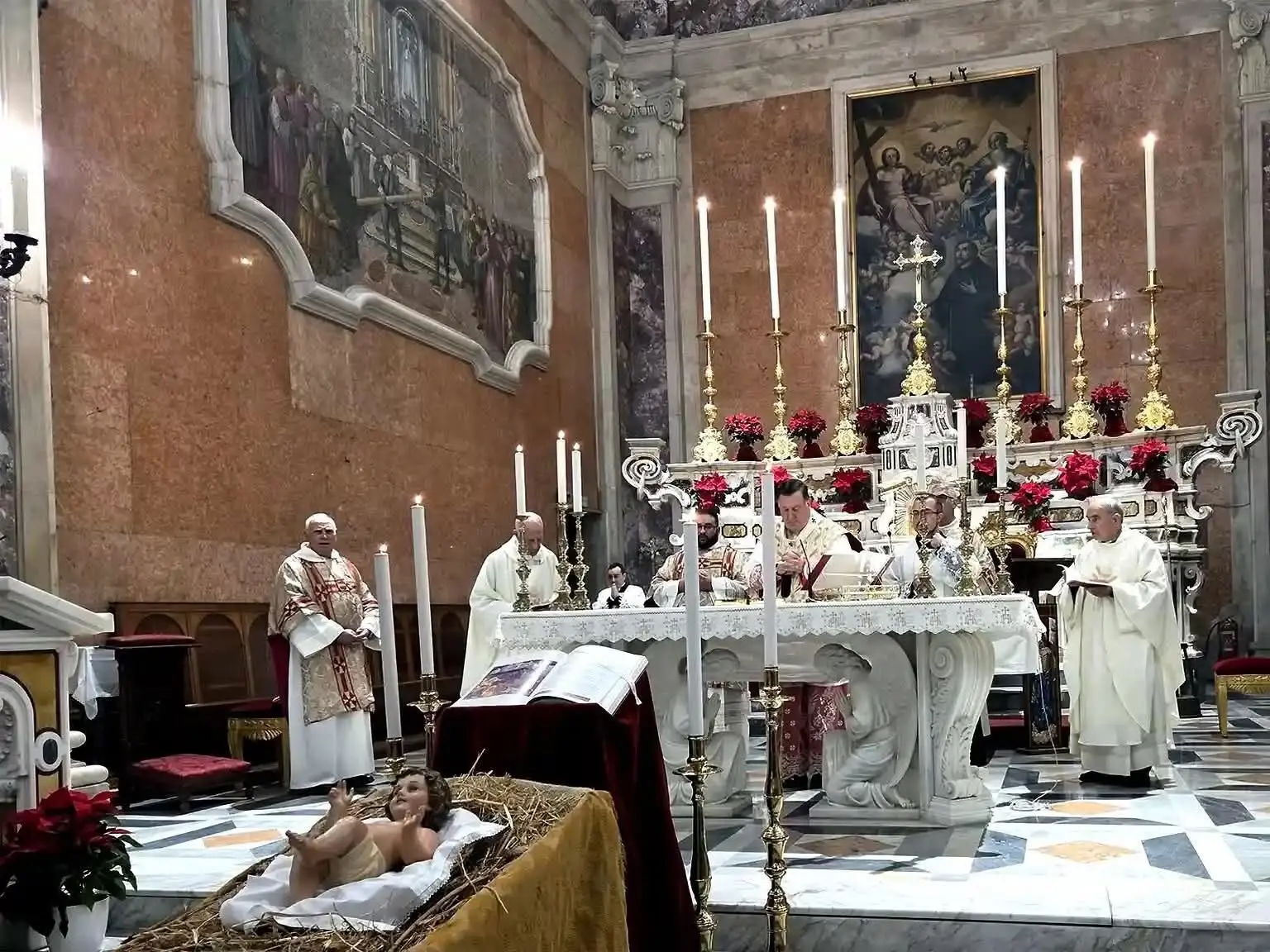 «Una pace che nasce e non si spegne», l’omelia\u00A0dell’Arcivescovo Maniago nella notte di Natale all’Immacolata\n