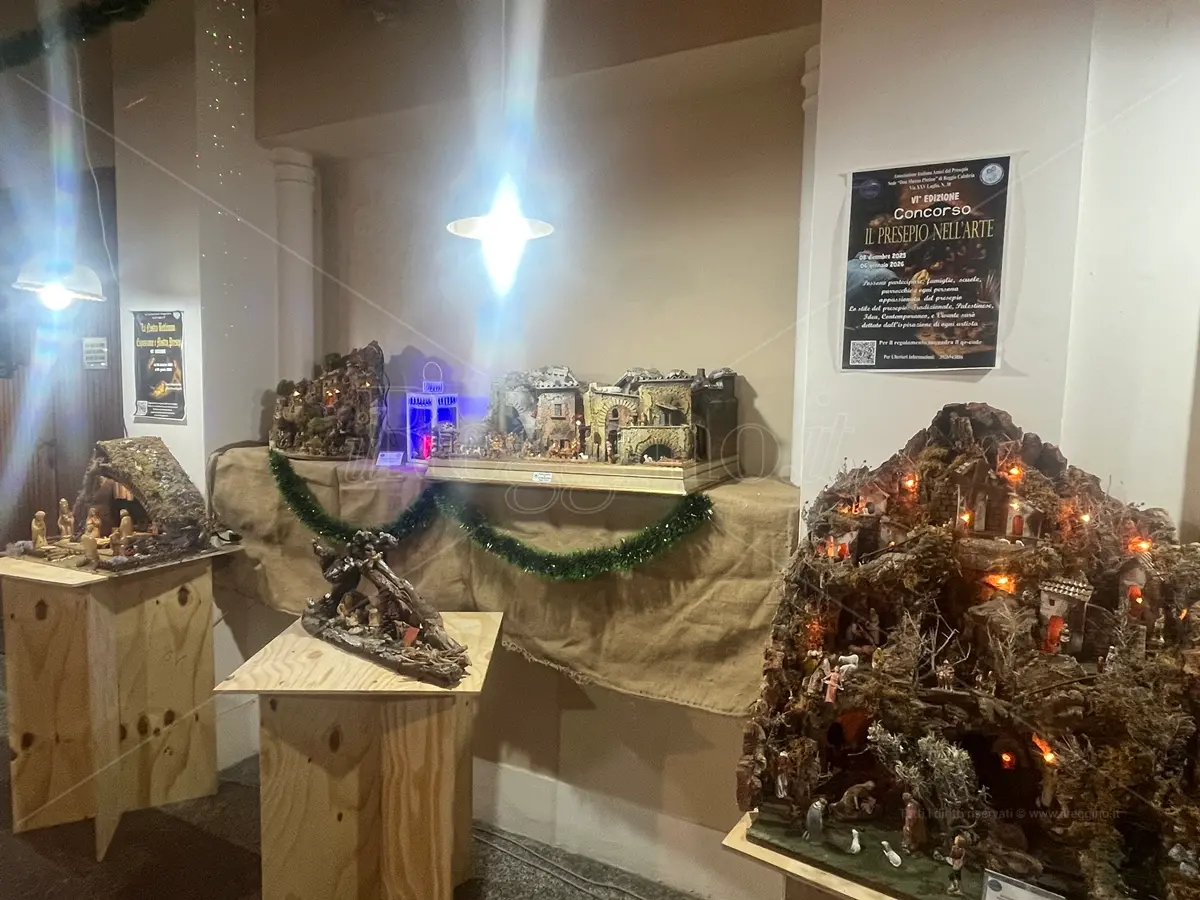 L'incanto della Natività tra Fede, arte e creatività: a Reggio la mostra \"La nostra Betlemme\"\n