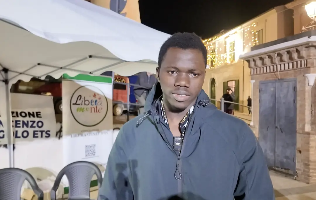 Dramon, in fuga dalla guerra per inseguire il sogno di una «vita tranquilla». Oggi lavora in Calabria: «È la cosa più bella»\n