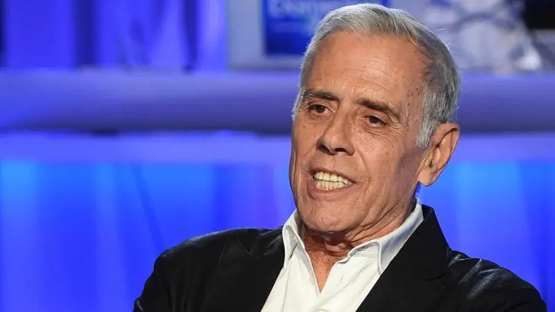 Teo Teocoli: «Ponte sullo Stretto? Sono contrario. Calabresi e siciliani stanno bene così»\n