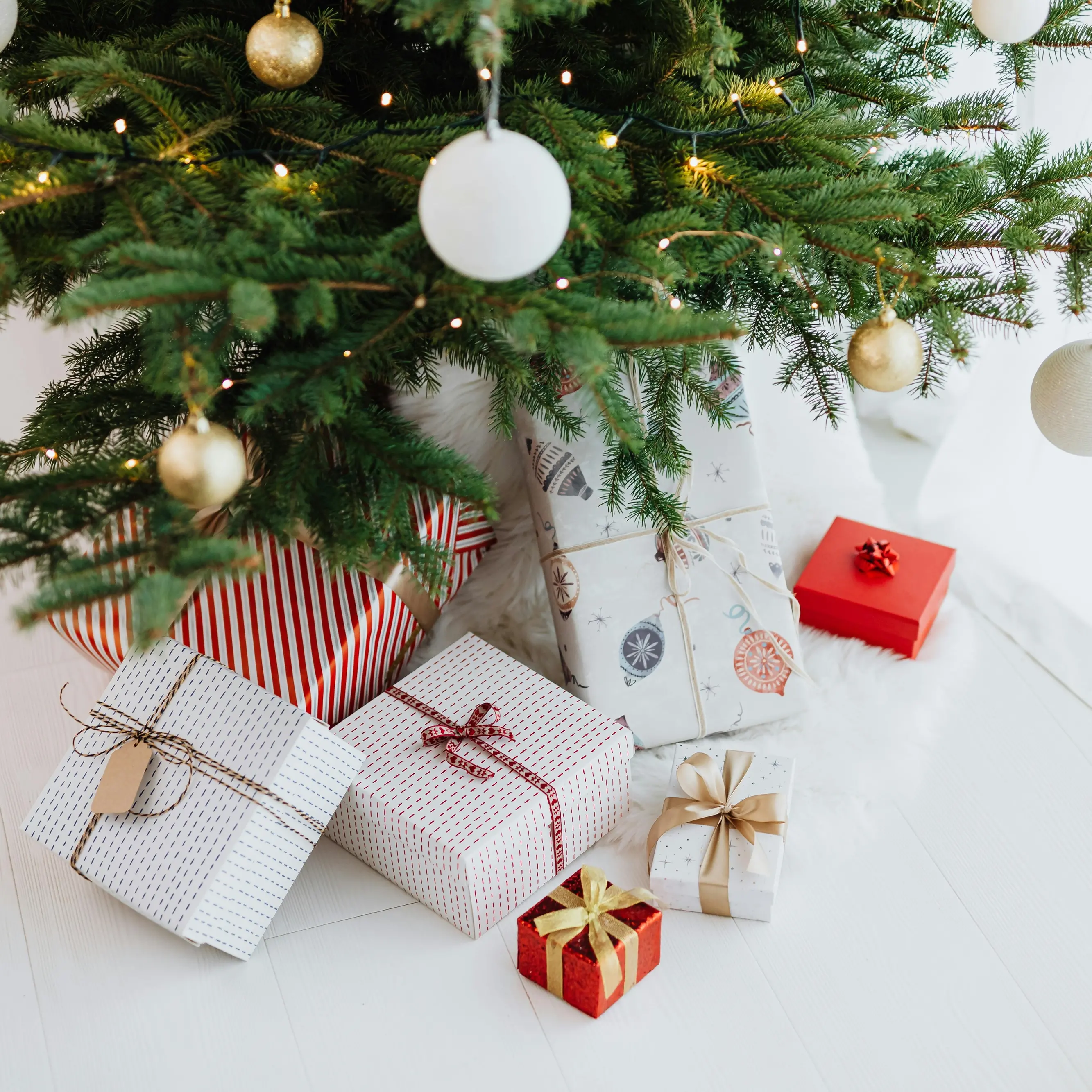 Riciclare i regali di Natale è un “must” per un italiano su due, Confcooperative: tendenza «quasi compulsiva»\n