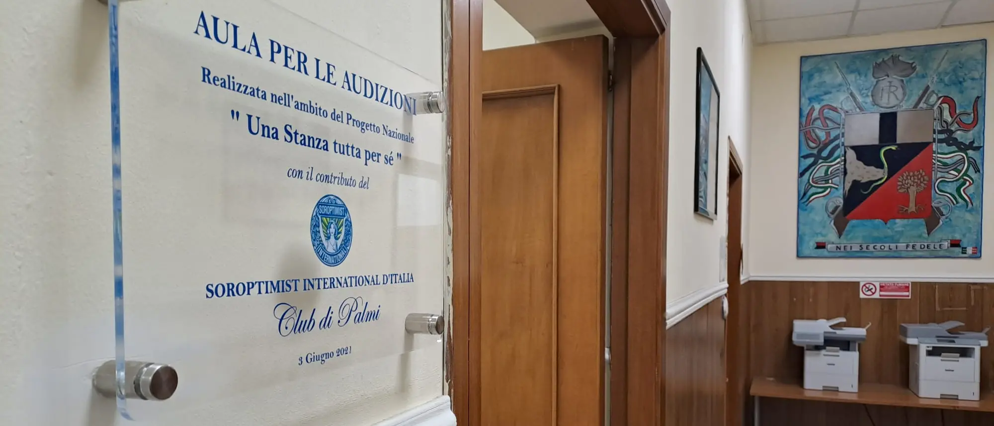 “Una stanza tutta per sé … portatile”, arriva il kit Soroptimist per i carabinieri di Palmi contro la violenza di genere\n