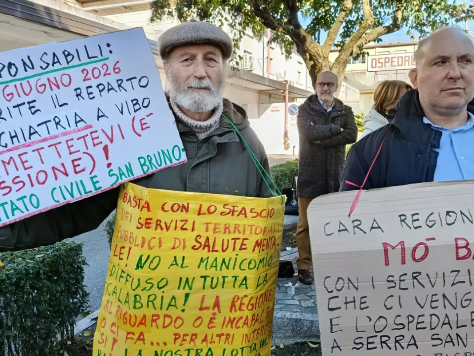 Sanità, Ali di Vibonesità rialza il tiro e attacca la Conferenza dei sindaci: «Assente mentre il sistema è allo sfascio»