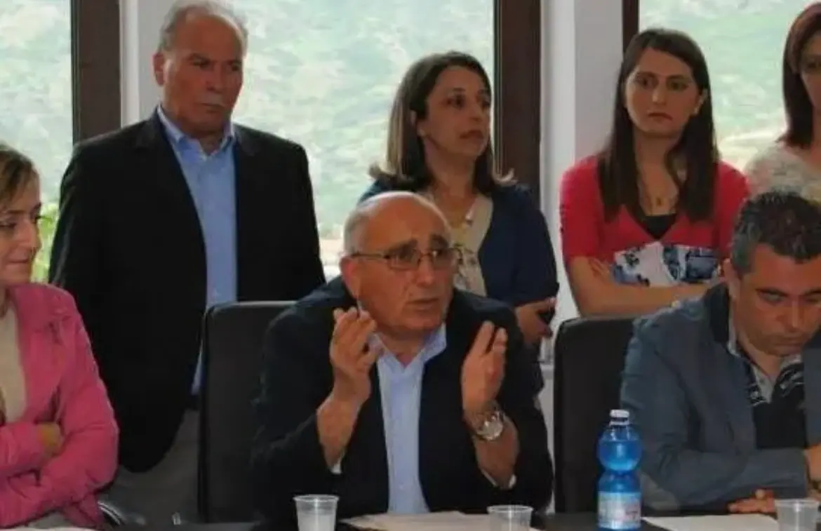 Roccaforte del Greco, il sindaco penna: «Approvato il bilancio di previsione. Tassazione invariata»\n