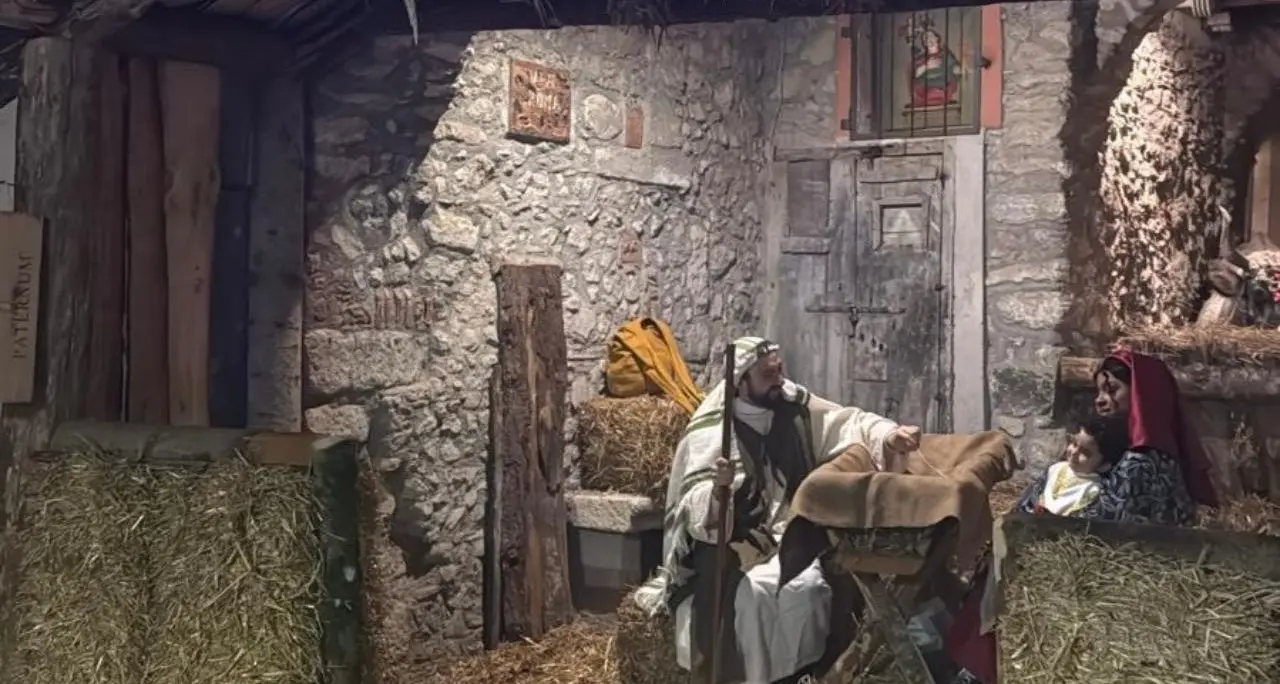 Ad Aiello Calabro il presepe vivente è un inno alla restanza, il sindaco: «Lavoriamo per non far emigrare i nostri giovani»