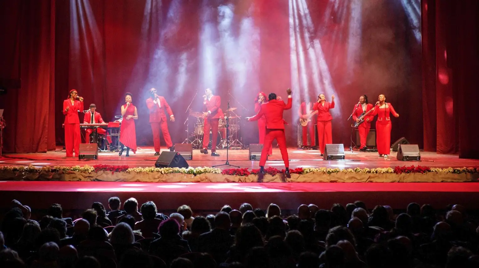 A Reggio il Gospel che scuote l'anima: Marquis Dolford incanta il teatro Cilea\n