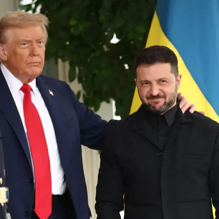 Zelensky vola da Trump, faccia a faccia in Florida. Il presidente Usa: «Telefonata costruttiva con Putin»\n